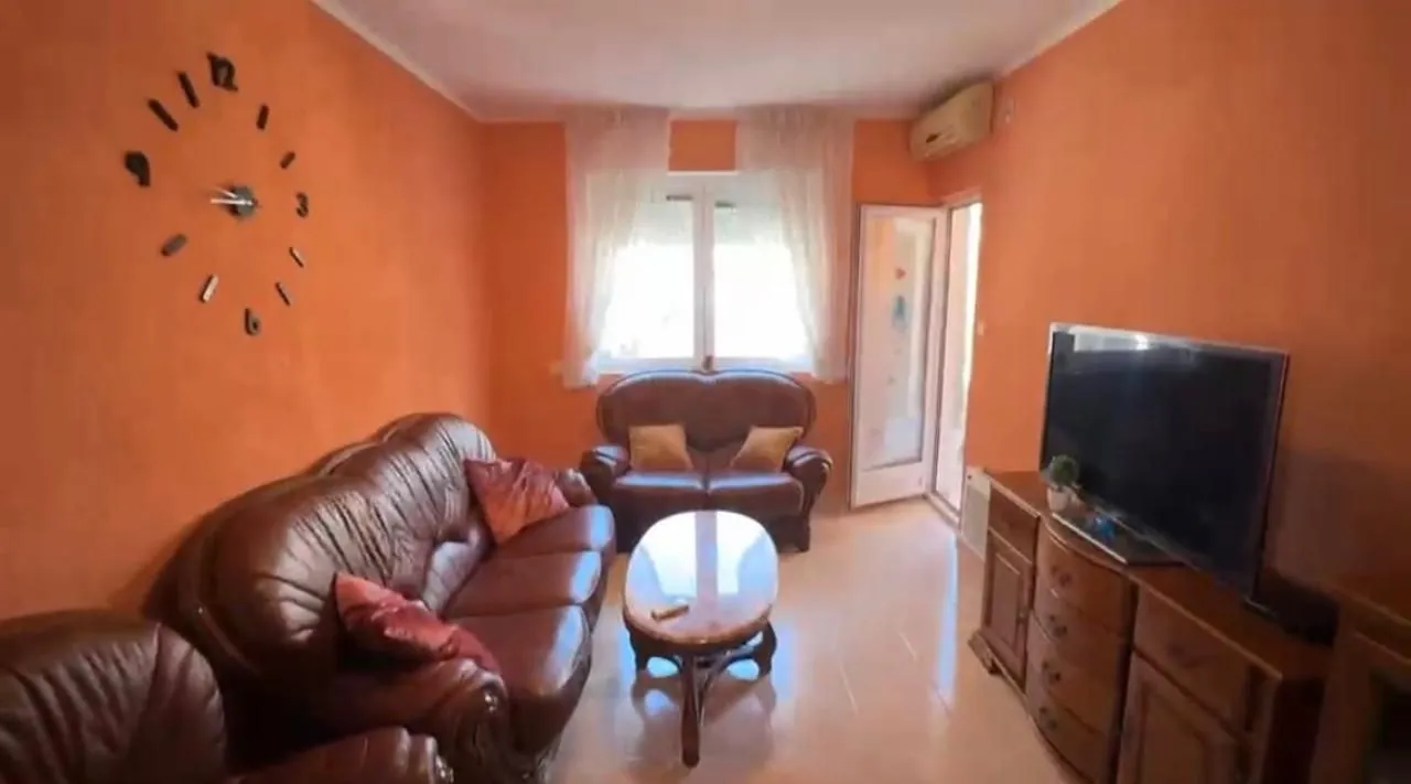 Prodaja, jednosoban stan, 62m², Ilino, Bar