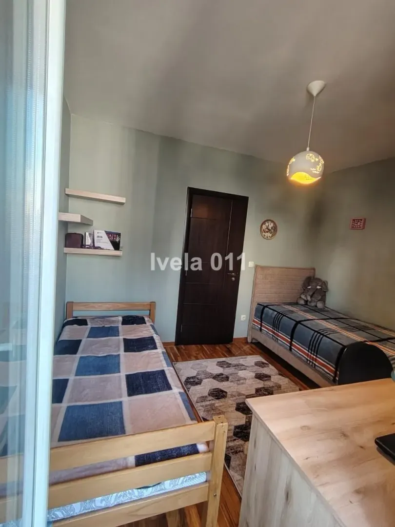 Prodaja, dvosoban stan, 45m², Vojvode Vlahovica, Beograd
