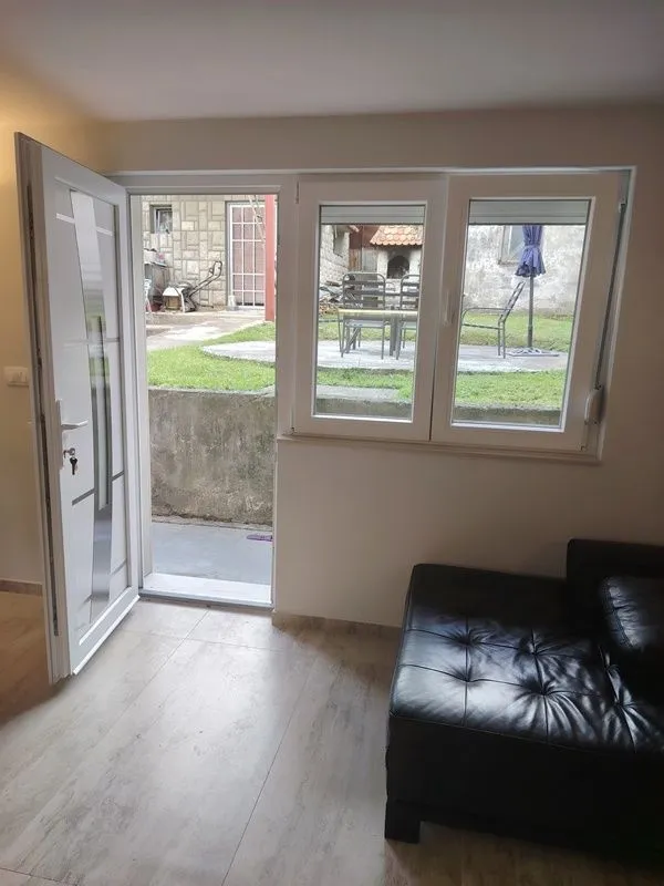 Rent, one bedroom apartment, 38m², Žarkovo, Beograd