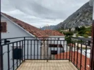 Izdavanje, jednosoban stan, 30m², Dobrota, Kotor - image 13