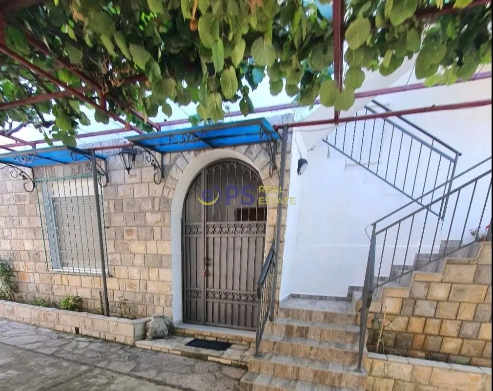 Rent, house, 80m², Bar, Crna Gora