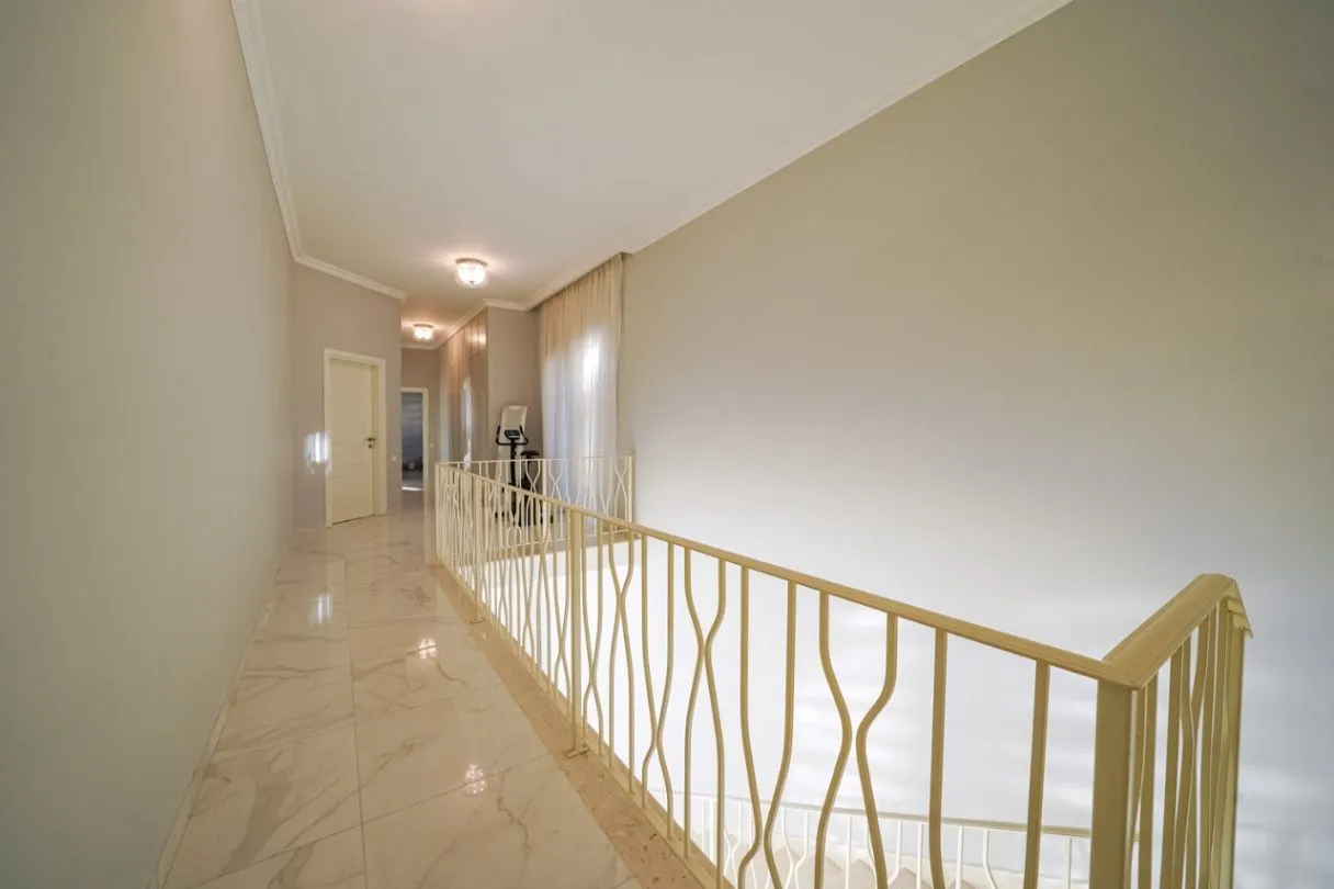 Sale, house, 285m², Kava, Tivat