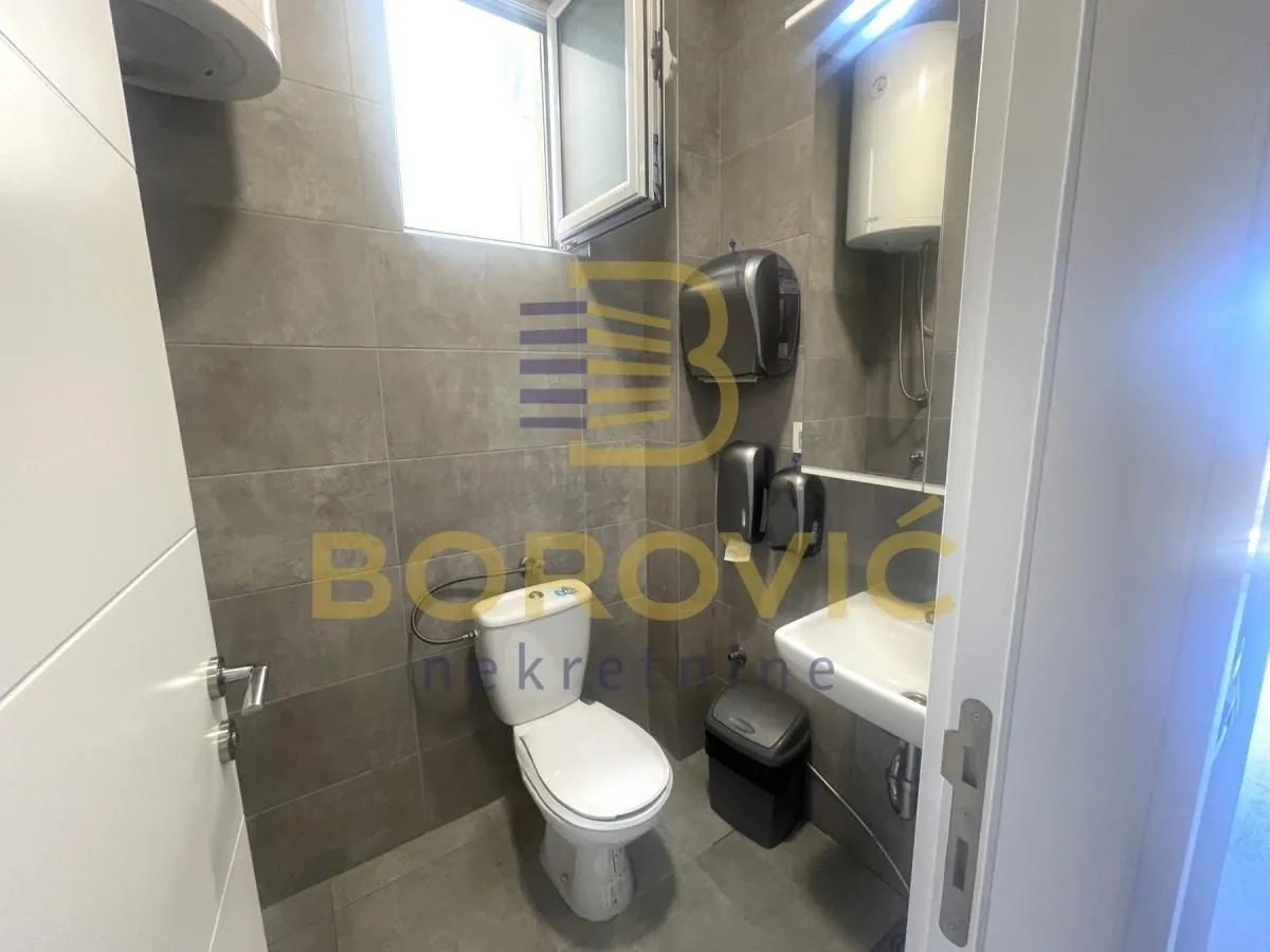 Sale, apartment, 118m², Đeram Pijaca, Beograd