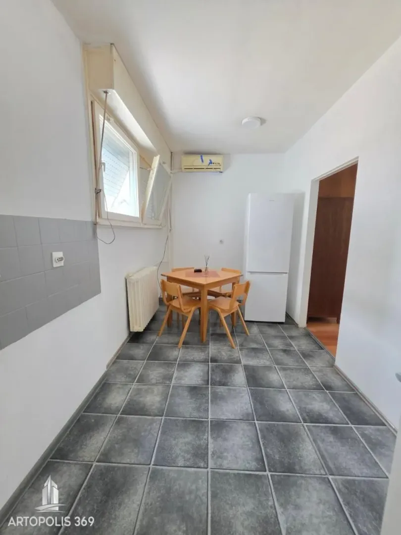 Prodaja, trosoban stan, 76m², Palilula Sve Podlokacije, Beograd