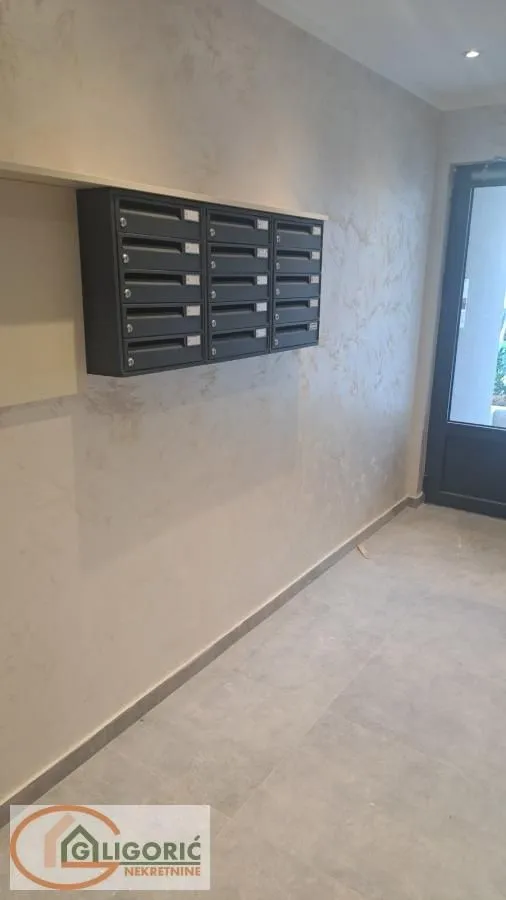 Sale, three bedroom apartment, 95m², Cvetkova Pijaca, Zvezdara Sve Podlokacije