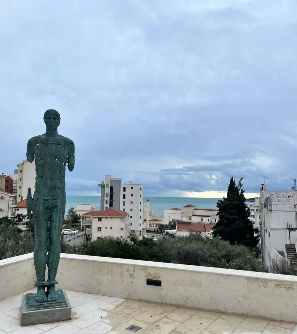 Prodaja, dvosoban stan, 82m², Bečići, Budva