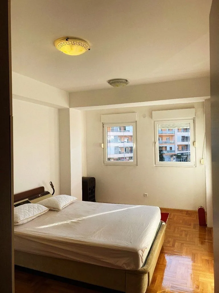 Izdavanje, trosoban stan, 110m², City Kvart, Podgorica