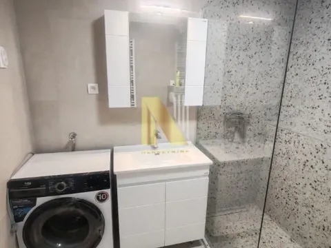 Izdavanje, poslovni prostor, 74m², Avijatičarsko naselje, Novi Sad Sve Podlokacije - image 9