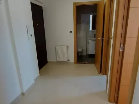 Izdavanje, četvorosoban stan, 84m², Petrovaradin, Novi Sad - image 7