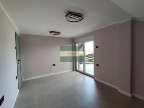 Prodaja, kuća, 260m², Veternik, Novi Sad Sve Podlokacije - image 4