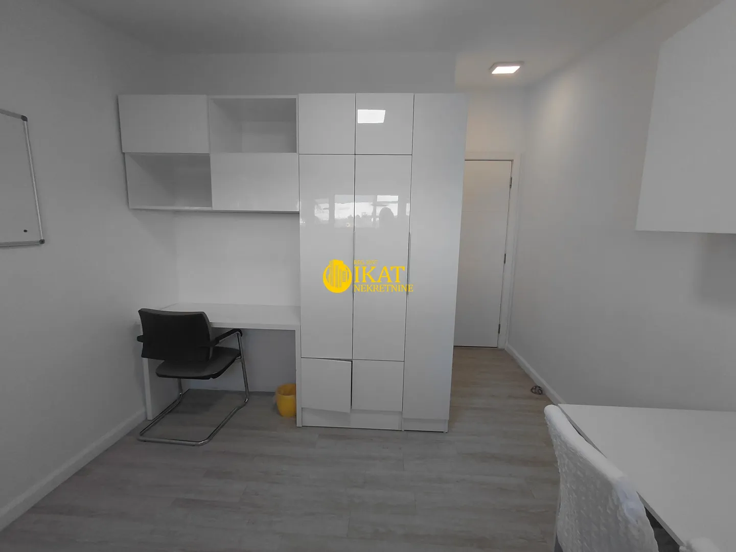 Prodaja, stan, 118m², Đeram Pijaca, Beograd