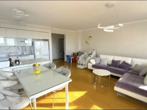 Prodaja, trosoban stan, 463m², Bečići, Budva - image 3