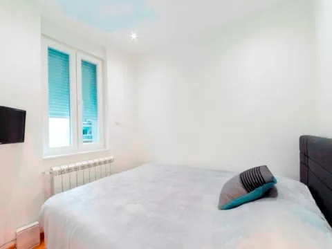 Sale, two bedroom apartment, 70m², Stari Grad, Beograd - image 9