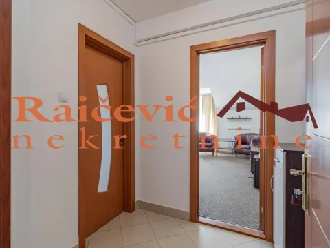 Sale, one bedroom apartment, 33m², Autokomanda, Voždovac Sve Podlokacije - image 10