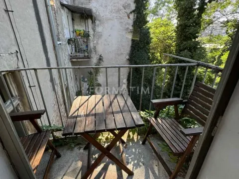 Sale, three bedroom apartment, 95m², Vračar Centar, Vračar Sve Podlokacije - image 8