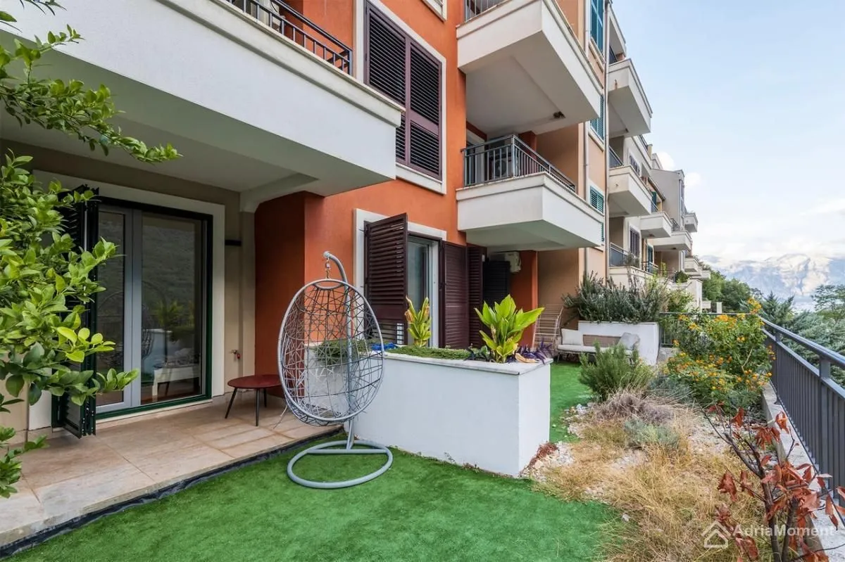 Prodaja, trosoban stan, 97m², Morinj, Kotor