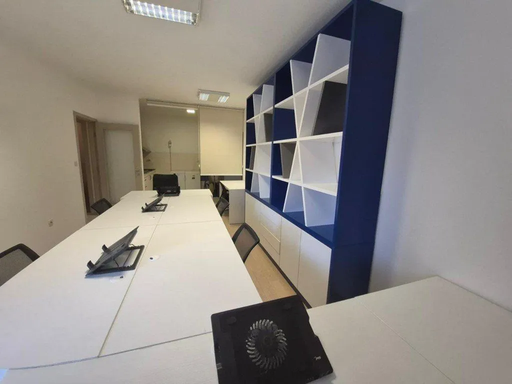 Rent, office space, 75m², City Kvart, Podgorica