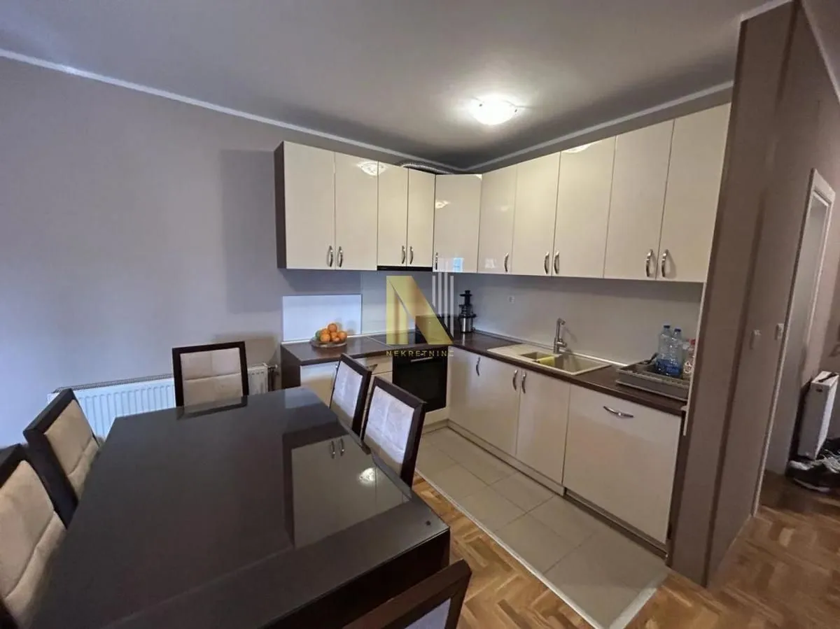 Prodaja, trosoban stan, 82m², Veternik, Novi Sad Sve Podlokacije