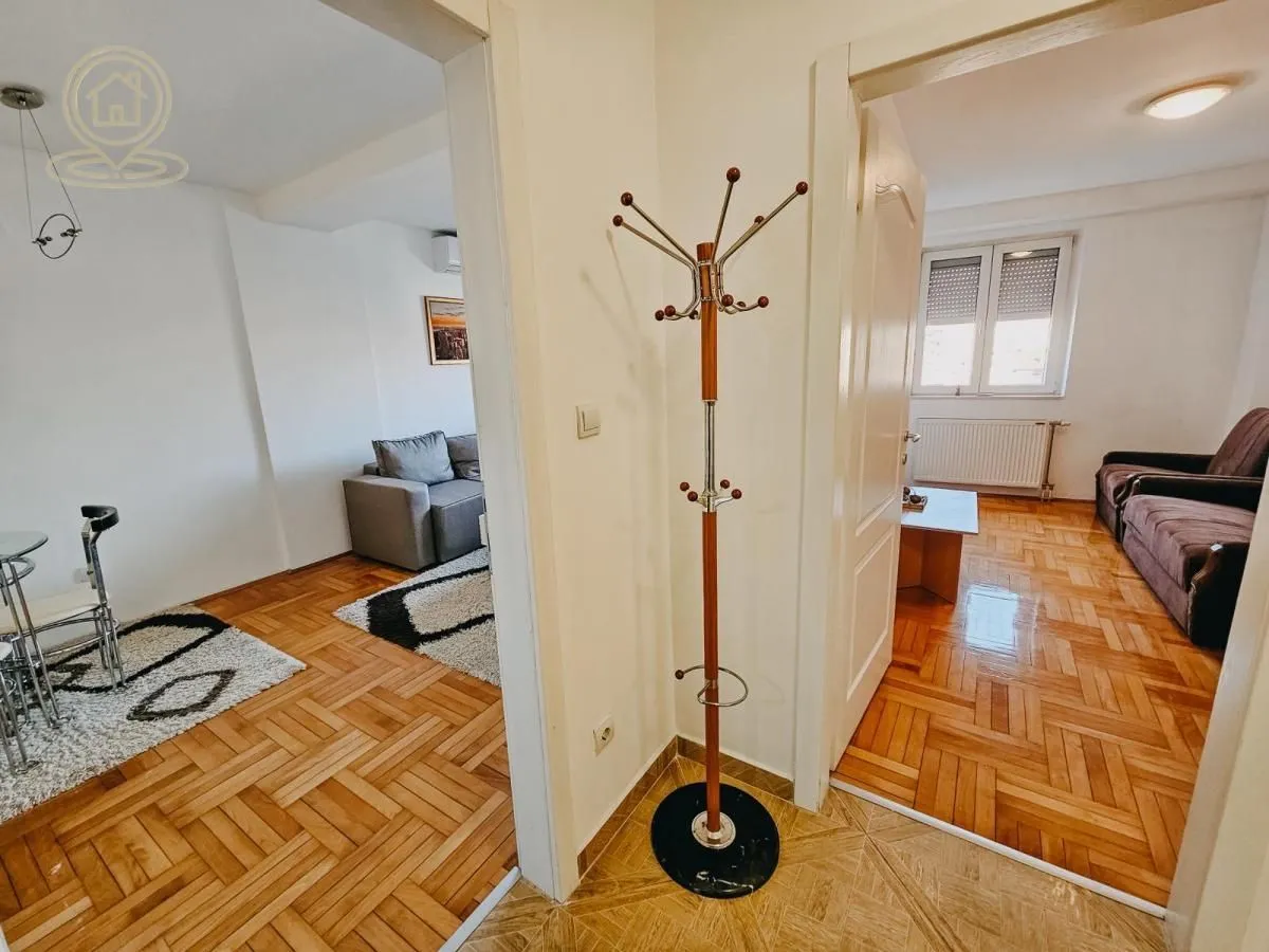Izdavanje, trosoban stan, 70m², Medijana, Niš