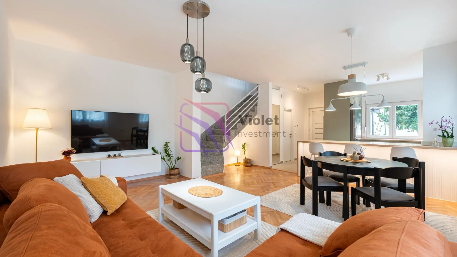 Izdavanje, trosoban stan, 100m², Dalmatinska ulica, Podgorica