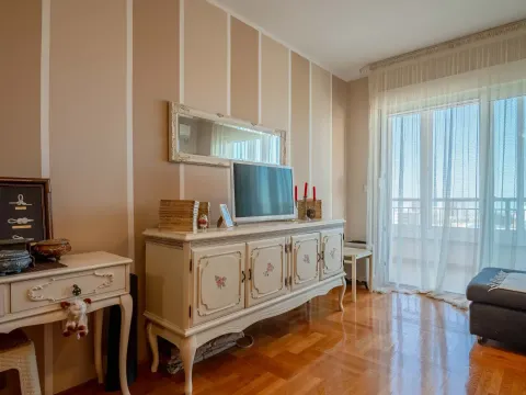 Sale, two bedroom apartment, 69m², Bjeliši, Bar - image 2