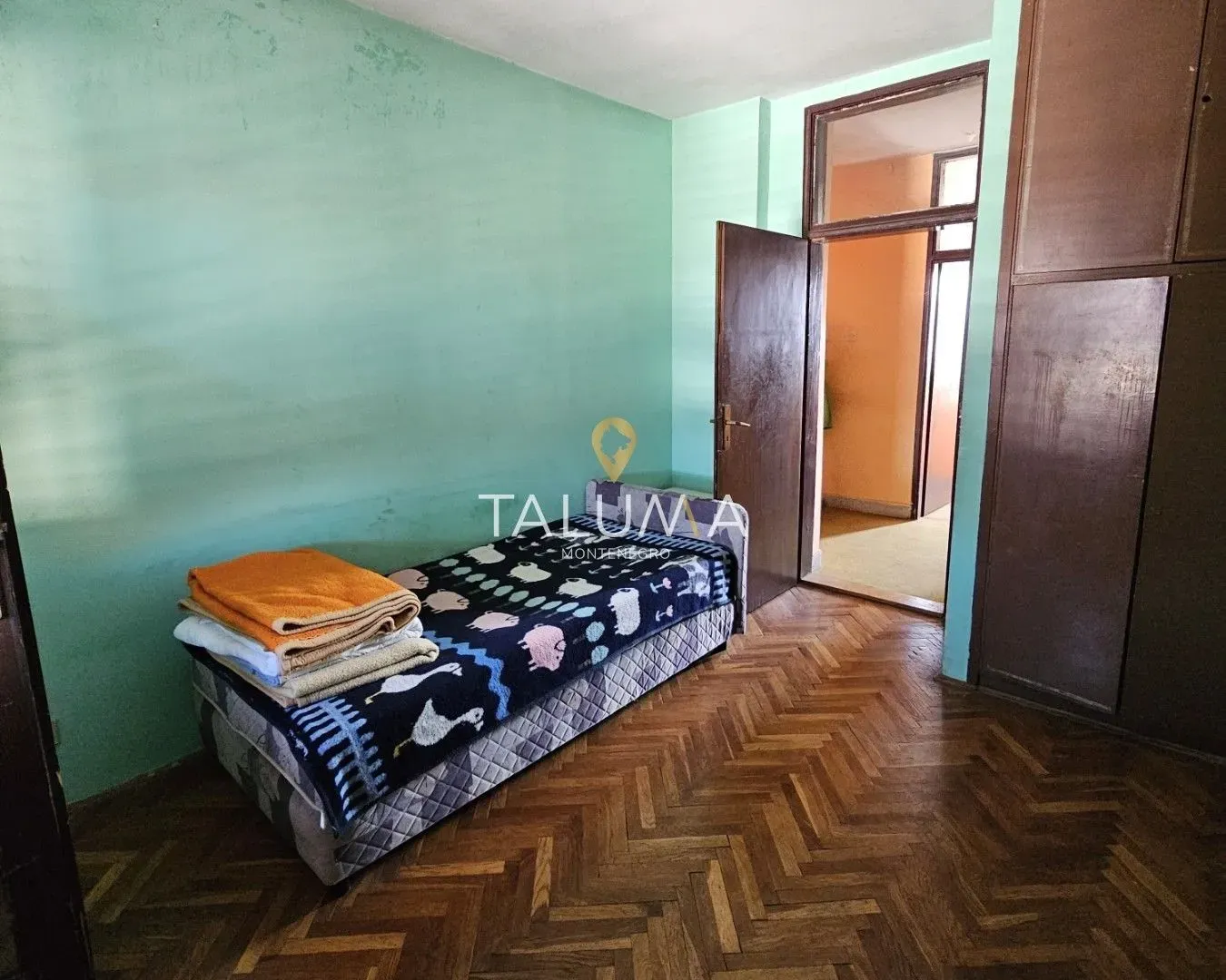 Sale, house, 300m², Masline, Podgorica