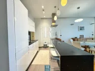 Rent, two bedroom apartment, 105m², Kod Capital Plaze, Podgorica - image 6