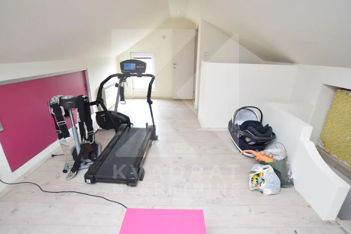 Rent, house, 370m², Zagorič, Podgorica