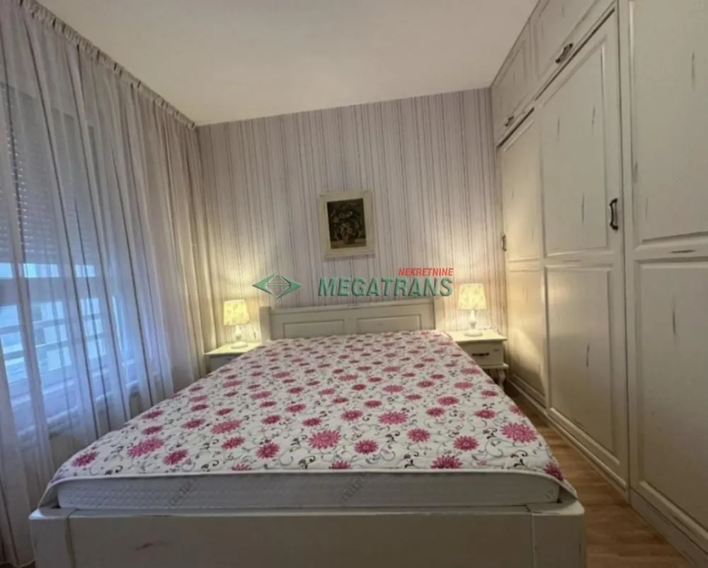 Izdavanje, trosoban stan, 102m², Belvil, Beograd