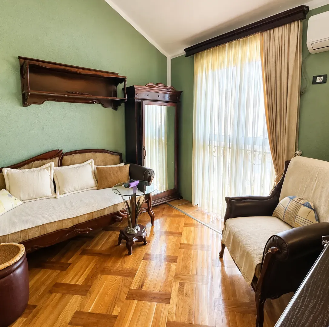Sale, studio apartment, 36m², Centar, Bar