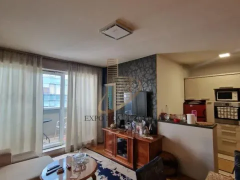 Prodaja, četvorosoban stan, 74m², Bulevar Oslobodjenja, Novi Sad Sve Podlokacije - image 2