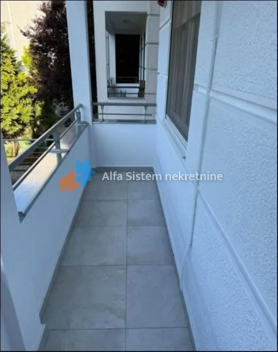 Rent, two bedroom apartment, 70m², Savski Venac, Beograd