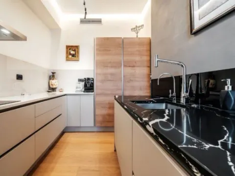 Sale, two bedroom apartment, 79m², Bečići, Budva