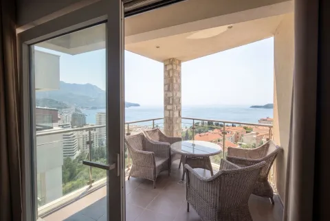 Rent, four bedroom apartment, 91m², Bečići, Budva - image 16
