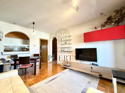 Prodaja, jednosoban stan, 47m², Stari Aerodrom, Podgorica - image 4