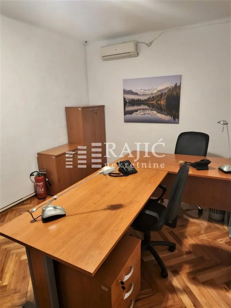 Rent, office space, 75m², Stari Grad, Beograd