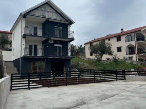 Sale, house, 121m², Kavač, Kotor