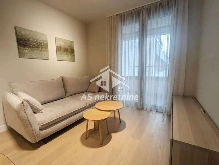 Izdavanje, dvosoban stan, 47m², Novi Beograd Blok 65, Novi Beograd Sve Podlokacije
