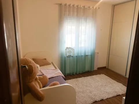 Izdavanje, dvosoban stan, 75m², Konik, Podgorica - image 9