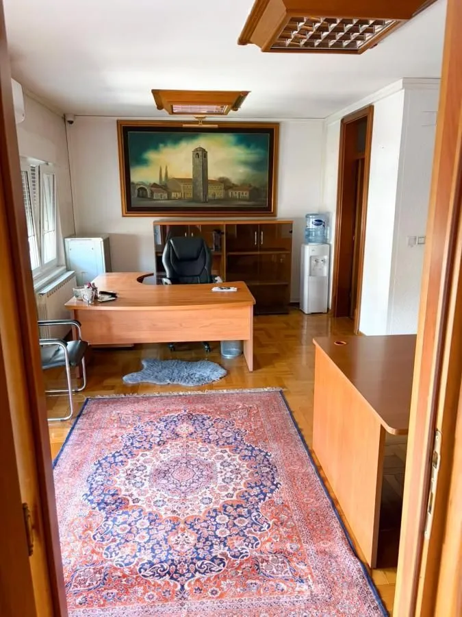 Rent, office space, 150m², Ljubović, Podgorica