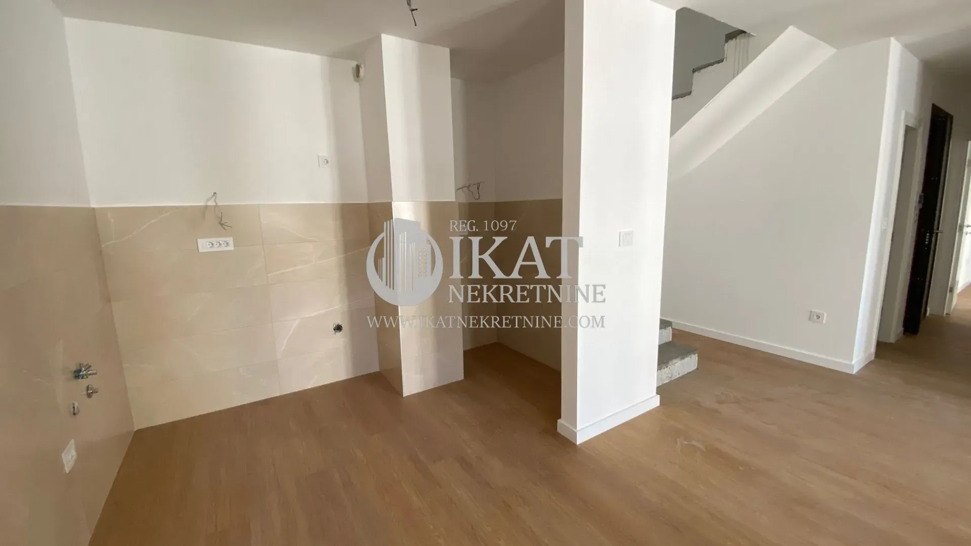 Sale, apartment, 162m², Dušanovac, Voždovac Sve Podlokacije