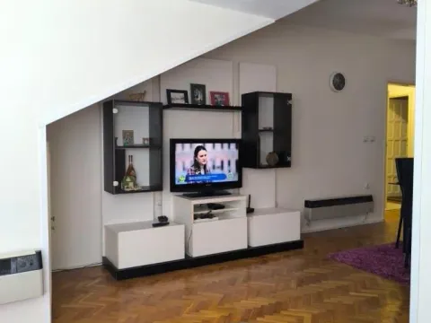 Izdavanje, dvosoban stan, 65m², Pantelej, Niš - image 2