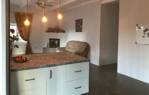 Rent, house, 120m², Vranovići, Kotor - image 4