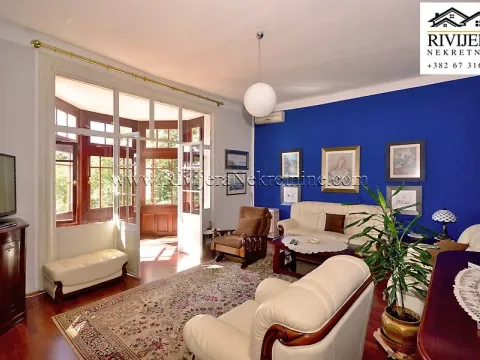 Prodaja, četvorosoban stan, 177m², Centar, Herceg Novi - image 1