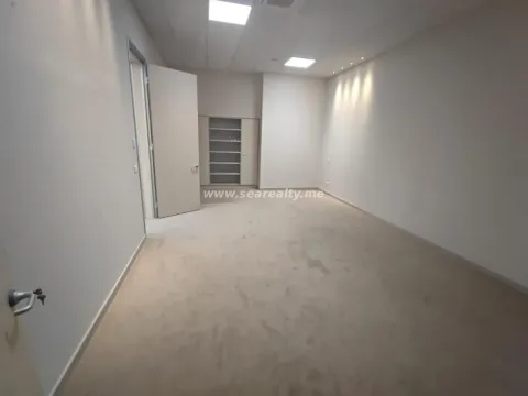 Rent, office space, 220m², Centar, Tivat - image 5