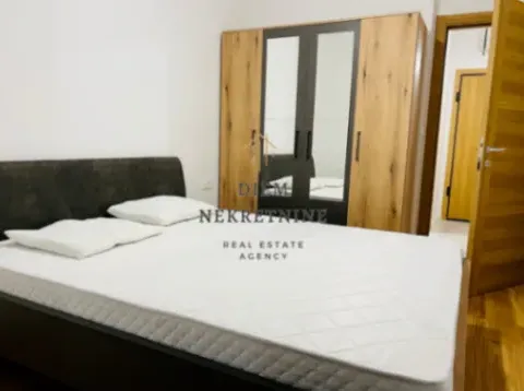 Izdavanje, jednosoban stan, 48m², New City, Podgorica - image 8