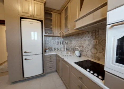 Izdavanje, kuća, 150m², Radanovići, Kotor - image 5