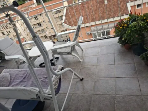 Sale, one bedroom apartment, 59m², Bečići, Budva - image 9