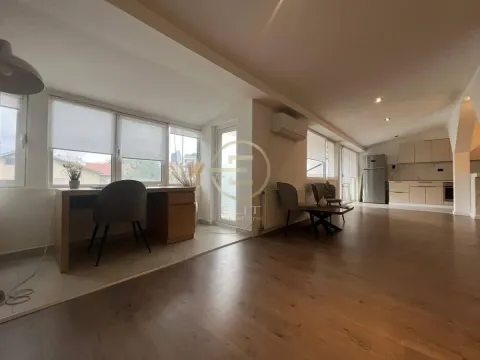 Izdavanje, četvorosoban stan, 189m², Spens, Novi Sad Sve Podlokacije - image 4