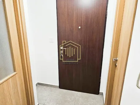 Prodaja, jednosoban stan, 33m², Pobrežje, Podgorica - image 5